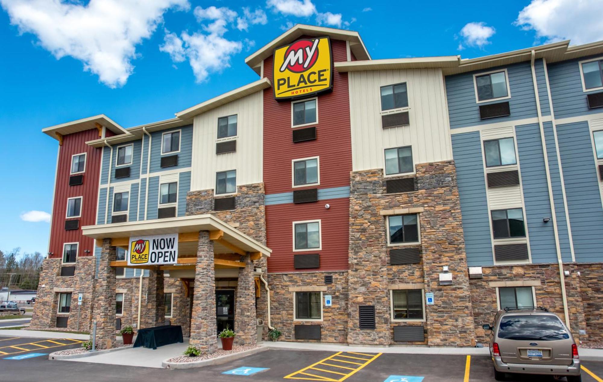My Place Hotel-Marquette, Mi Exterior photo